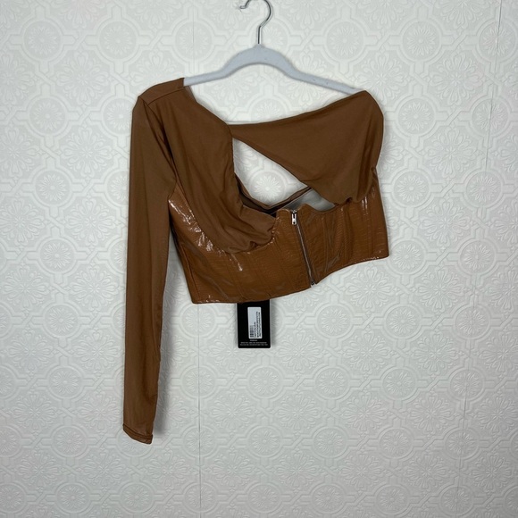 NWT PrettyLittleThing Top shape Club Party Crocodile one shoulder underbust - Picture 7 of 10